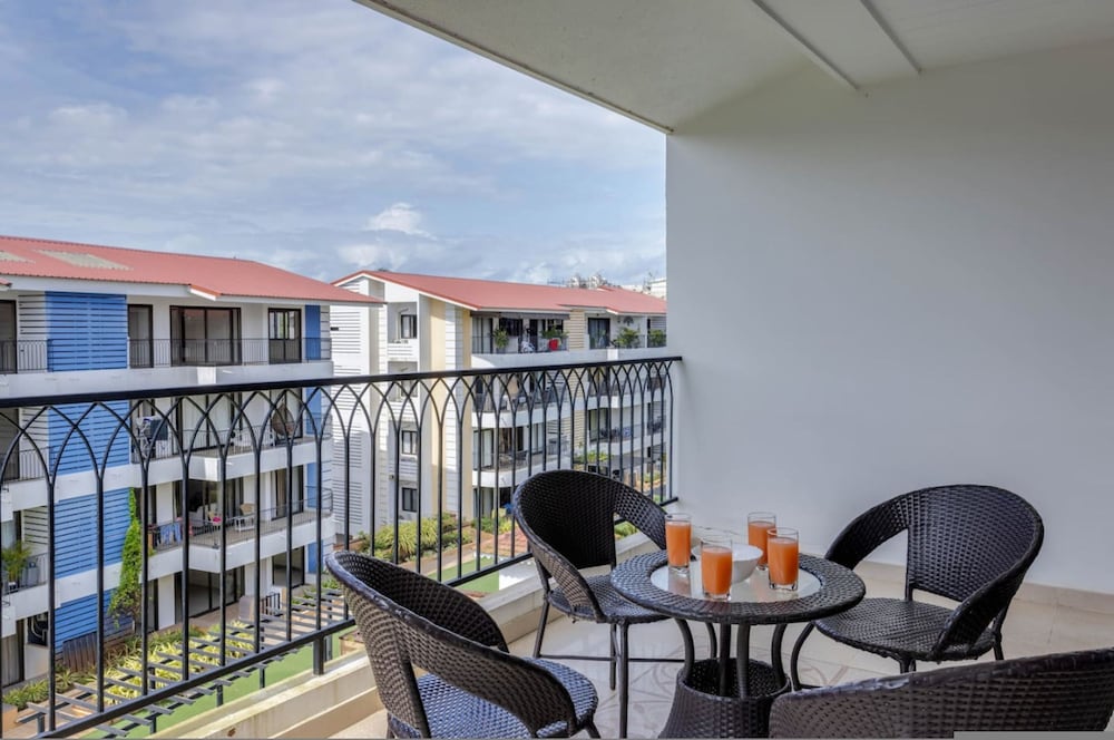 1BR w Pool Sauna Near Calangute Baga Beach