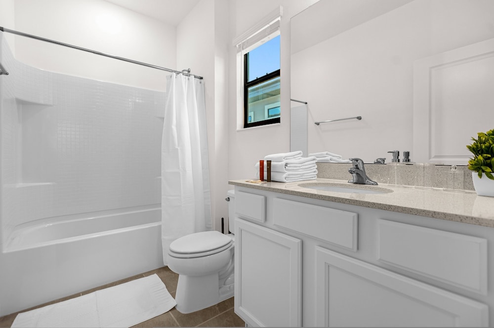 Brand NEW 9bedrooms At Paradiso Grande