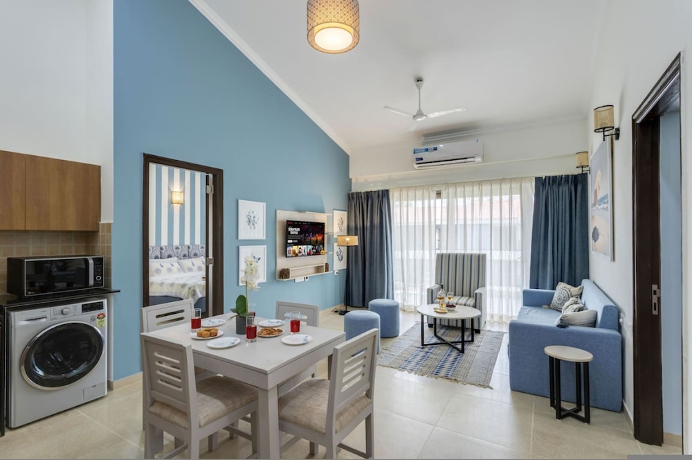 1BR w Pool Sauna Near Calangute Baga Beach