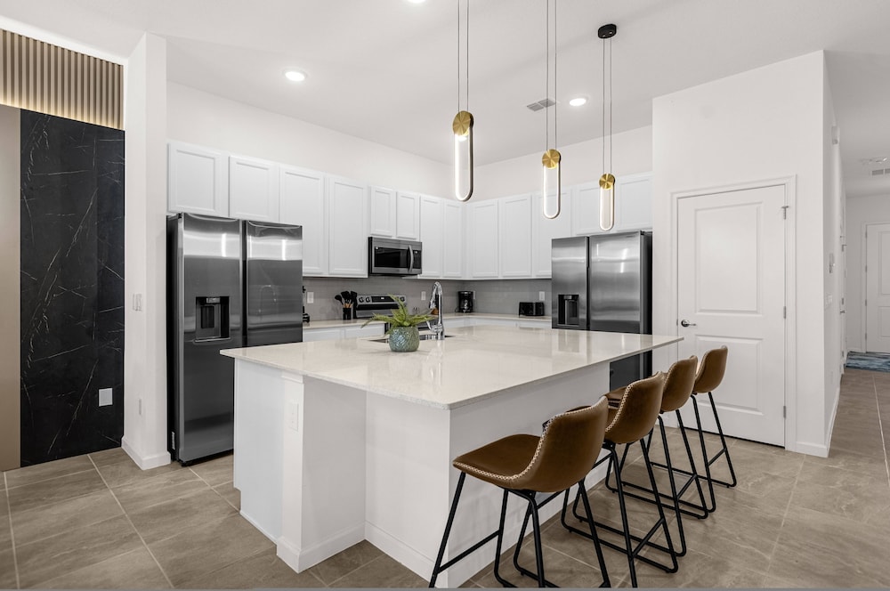 Brand NEW 9bedrooms At Paradiso Grande