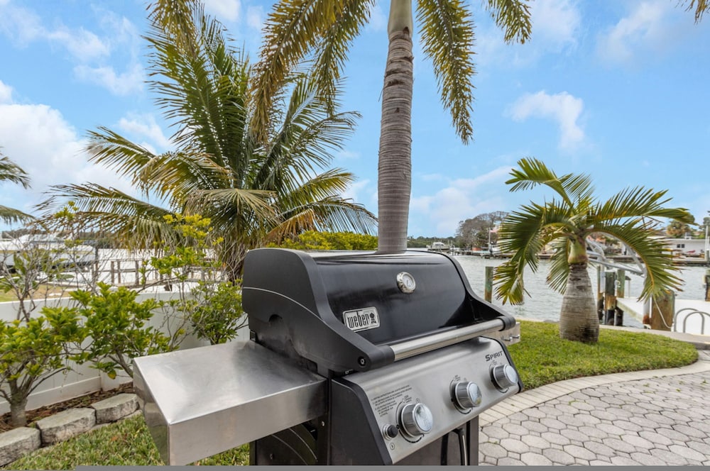 Villa Azule - Waterfront -free Kayaks Bikes Fishing Beach Gear Dock view 4