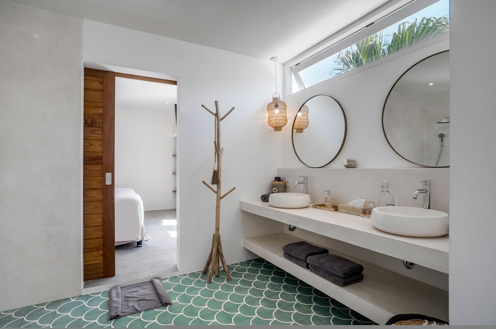 Villa Makena by Alfred in Bali - Stunning Tropical 6BD Villa Near the Beach