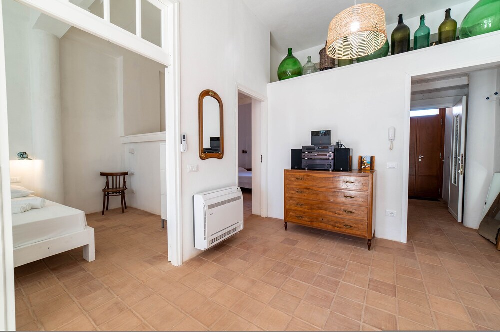 Casa Tharros in Nurachi