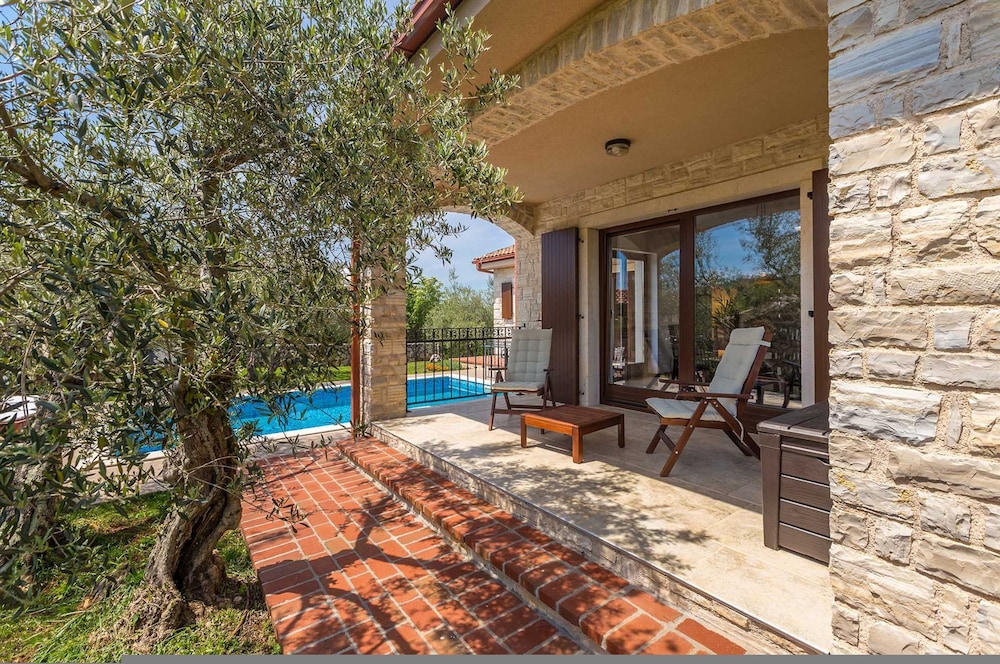 Holiday House Casa D Oro