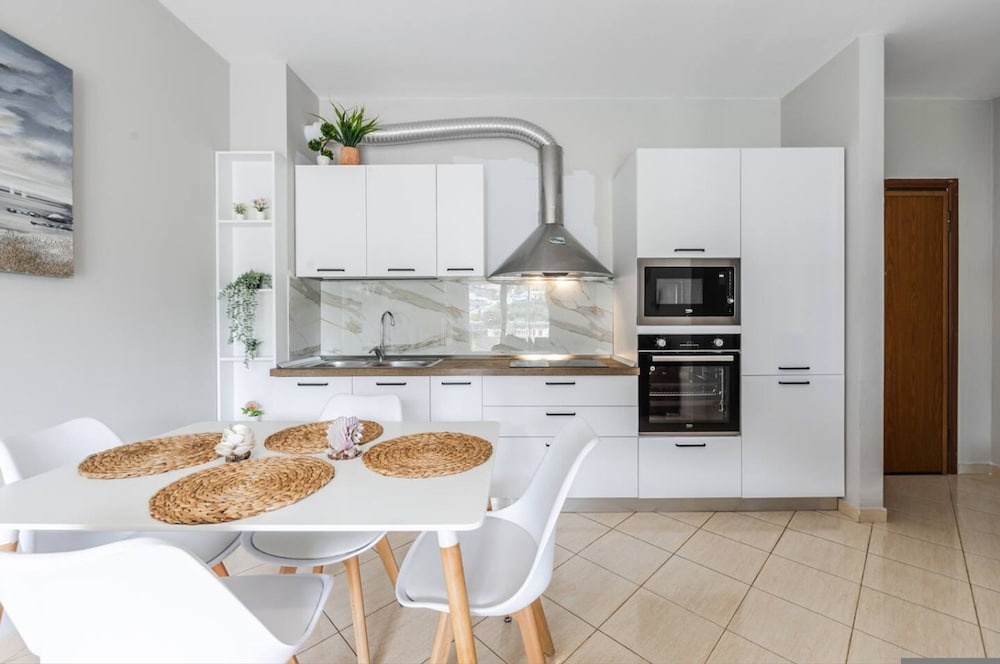 Seaside Stay Apartment