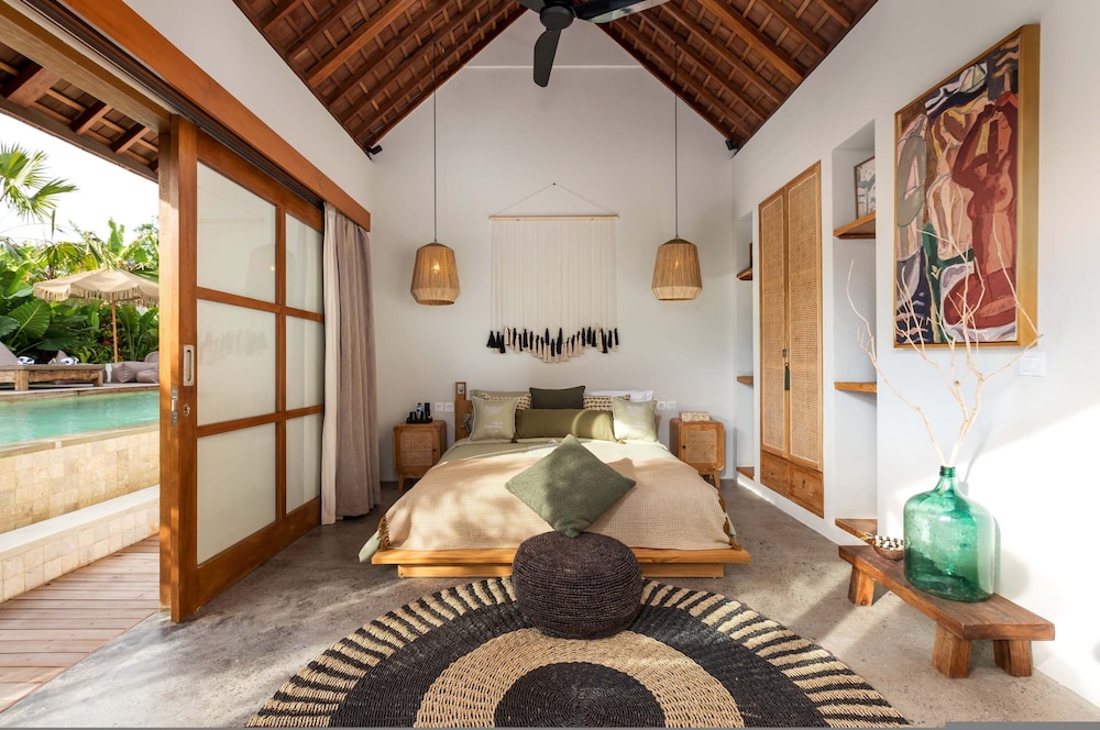 Villa Chempaka by Alfred in Bali - New Luxe Tropical 4BR Dream Villa in Canggu
