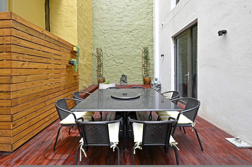 Spacious De Waterkant Retreat 2 Ensuite Bedrooms
