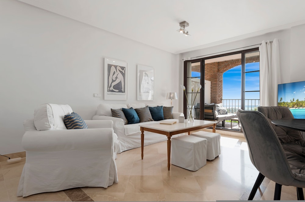 Los Arqueros Sunny Balcony With Pool - Ref M52
