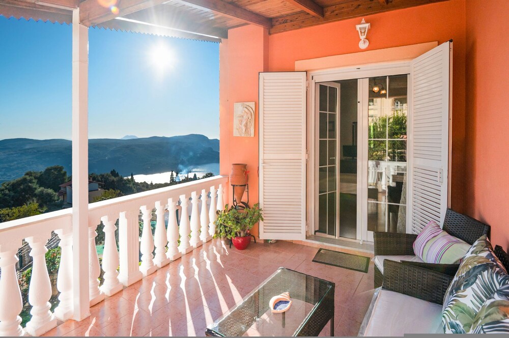 Loris Residence in Ionian Islands