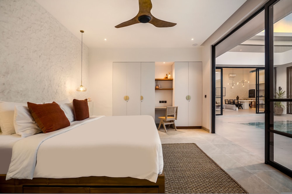Apricot House by Alfred in Bali - Brand NEW Cozy 3BD Pool House Close to Bingin Beach