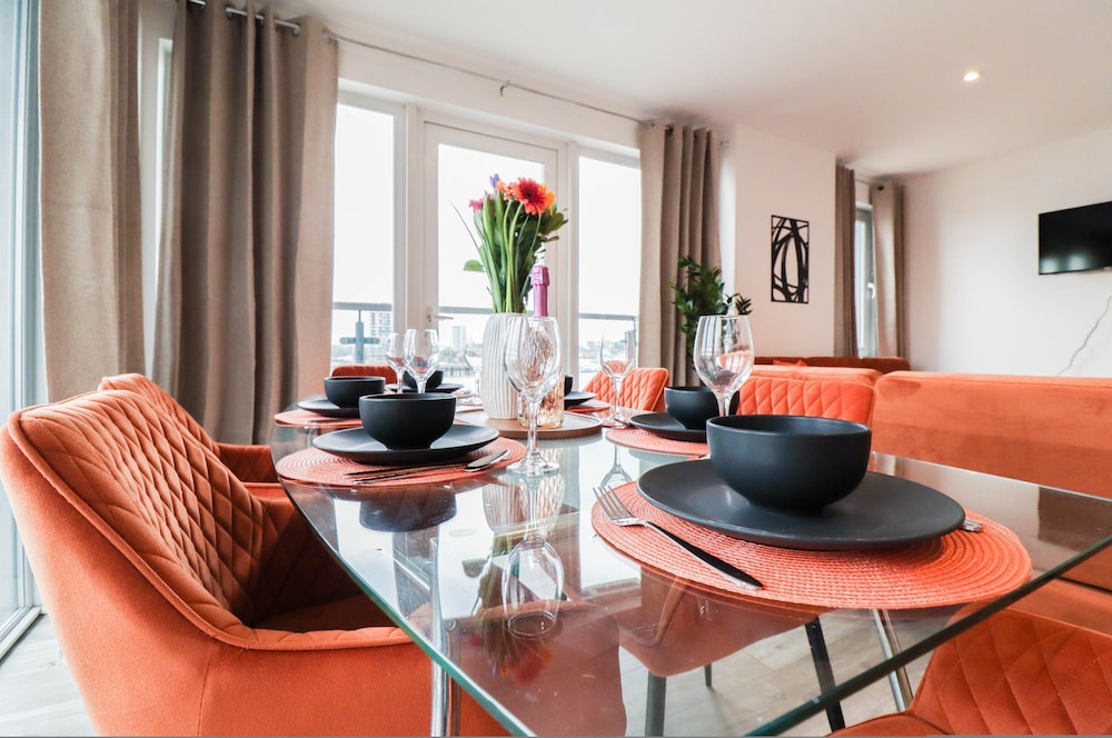 Stunning Riverside Apartment