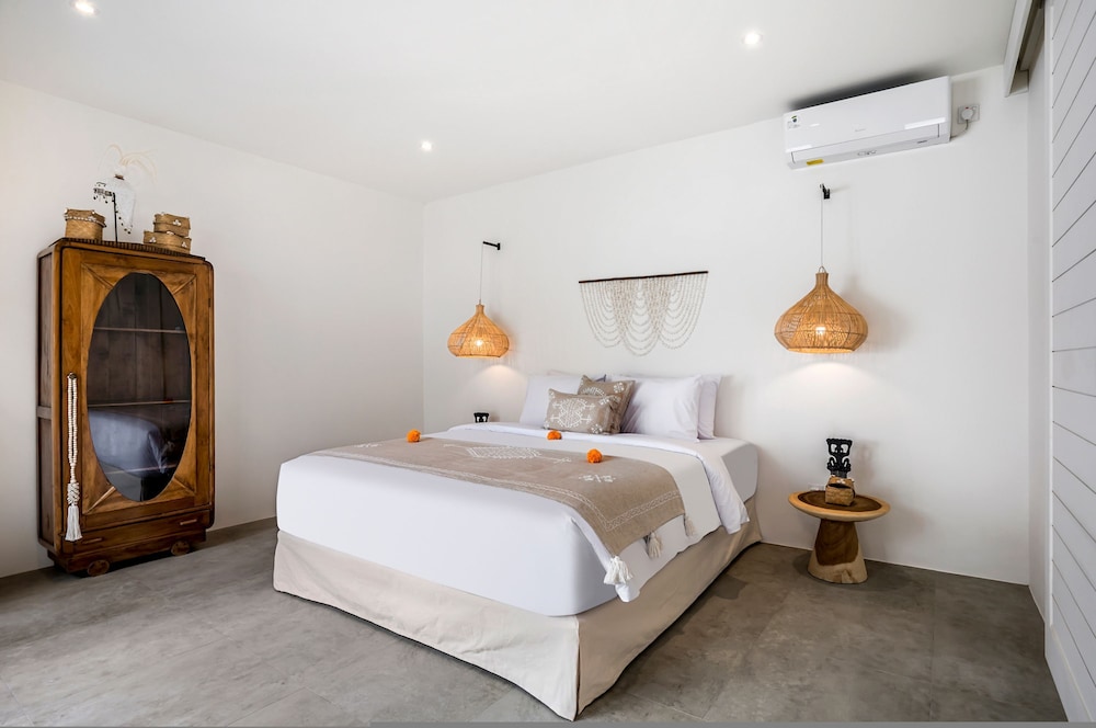 Villa Cyma by Alfred in Bali - New Peaceful 5 BR Villa in the Heart of Seminyak