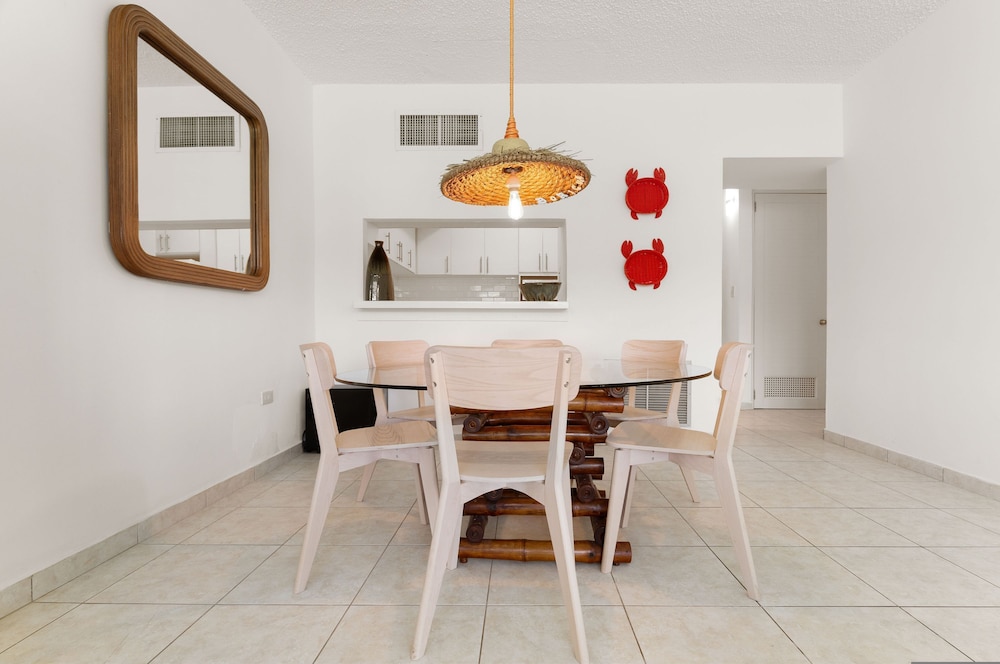 Coastal Living With Golf Course Vistas Otium