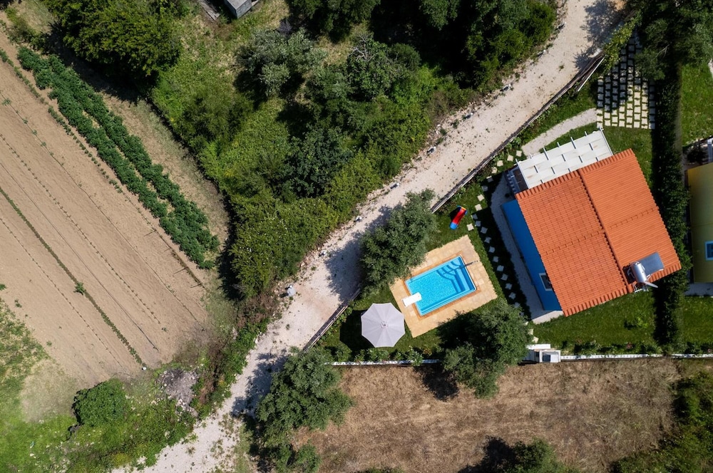 Villa Aggiolina in Spartia view 5