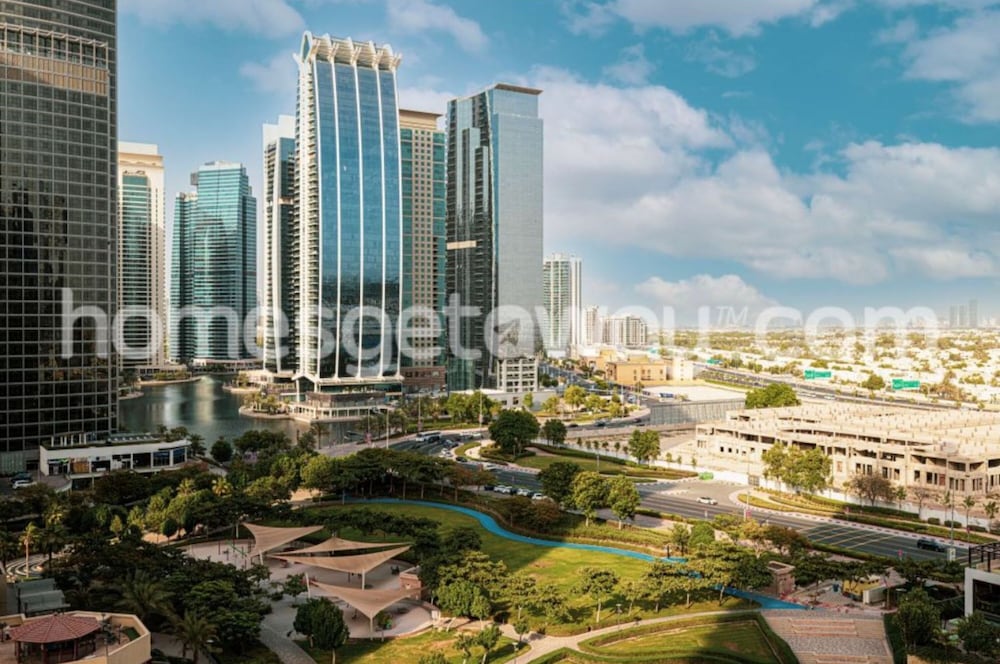 HomesGetaway Stylish 1BR Cluster P