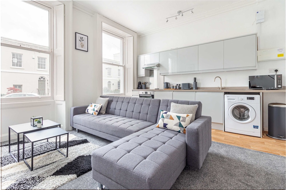 Host Stay Montpellier Villa Apartment