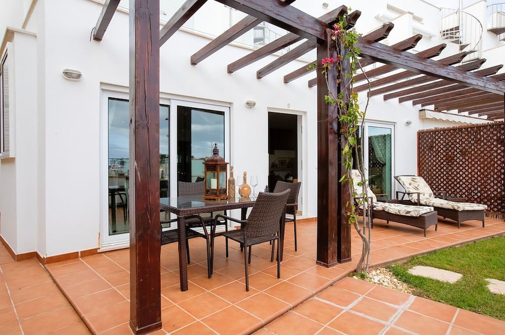 Carvoeiro Bay D Townhouse With Roof Top Jacuzzi