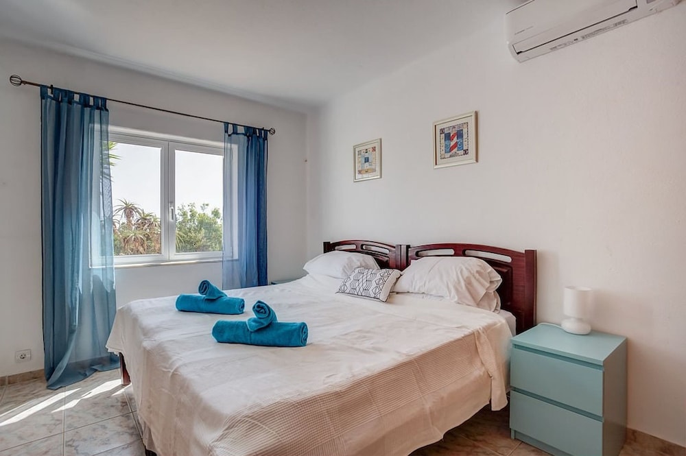 Villa Vale Verde 5 Bedroom Villa 10 min Walk to