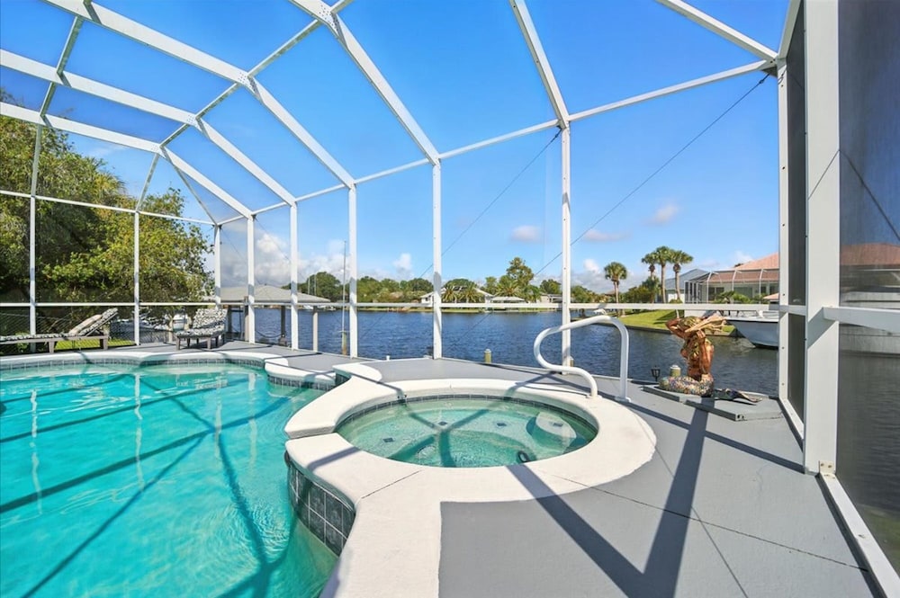 Boaters Dream Pool Spa Dock Walking Biking
