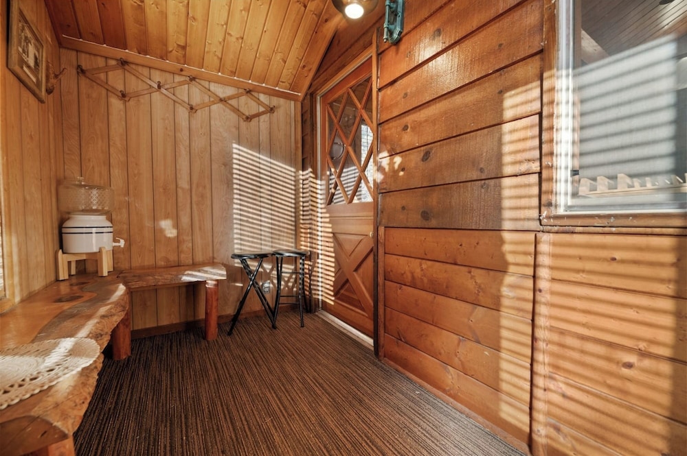 Charming Mountain Getaway