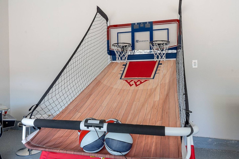 Play Stay Dallas Home w Gym Gameroom Wifi