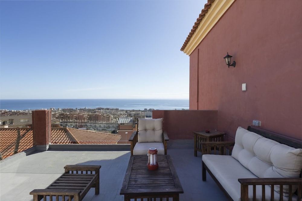 Peaceful Studio Apartment With Amazing Views