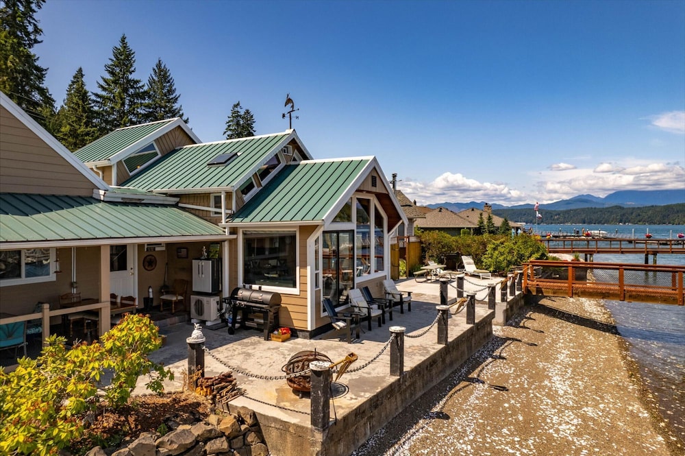 Utopia Cove in Union