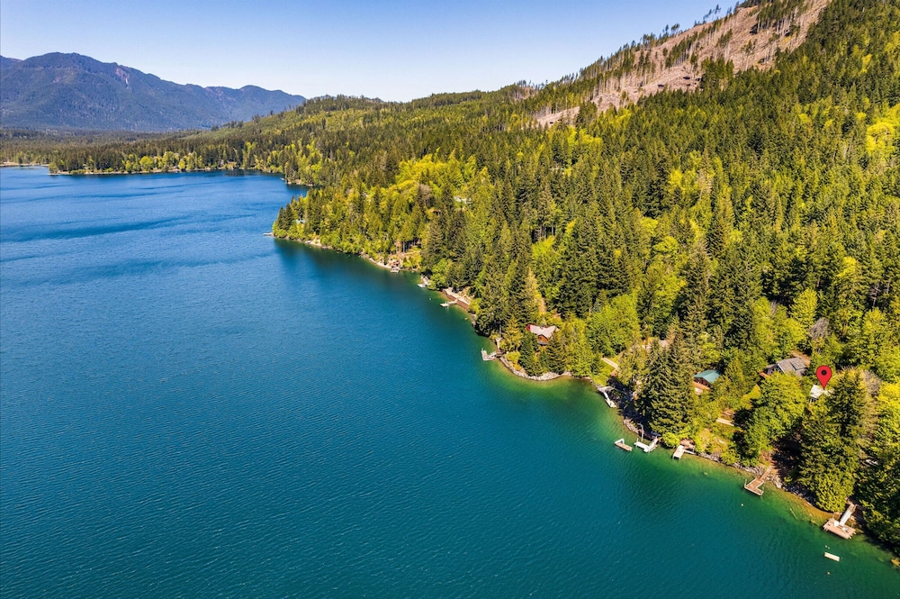 Yellow Tail Cabin in Hoodsport