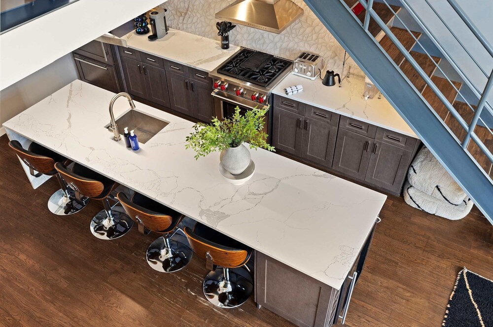 Dekalb by Rove Travel Duplex Loft w Terrace