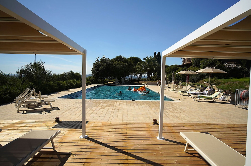 Villa Campo Valerio con Grande Piscina