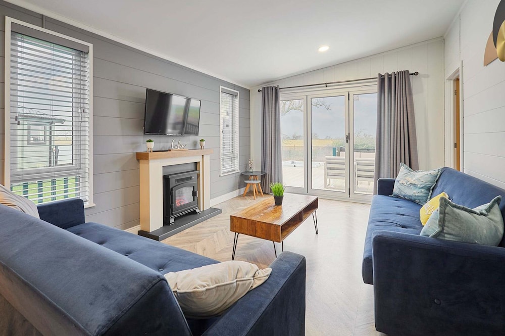 Host Stay Alder Spa Lodge
