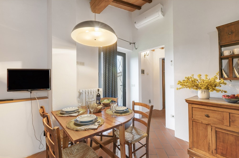 Relaxing Tuscan Country Near Florence