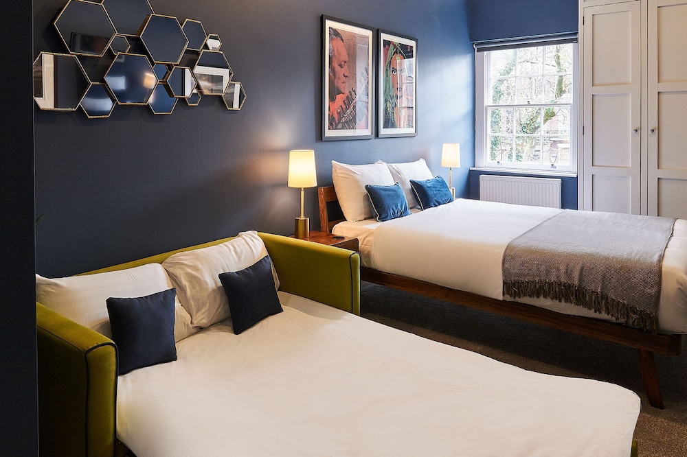 Host Stay The Falkner Quarters I and II