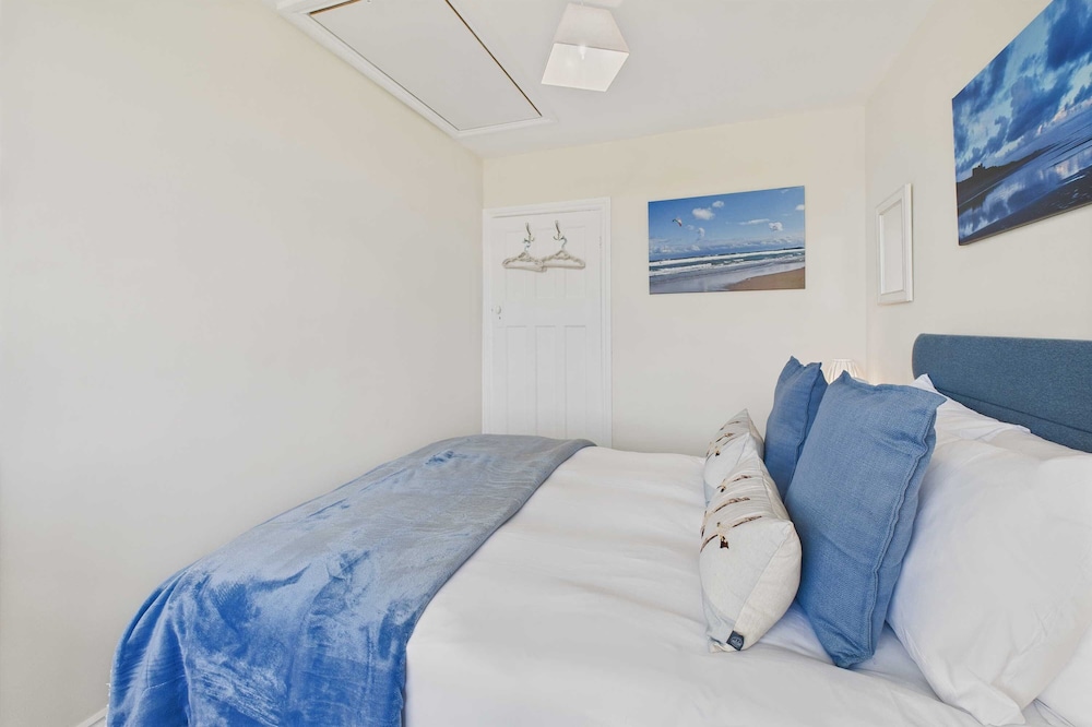 Host Stay Chirnells