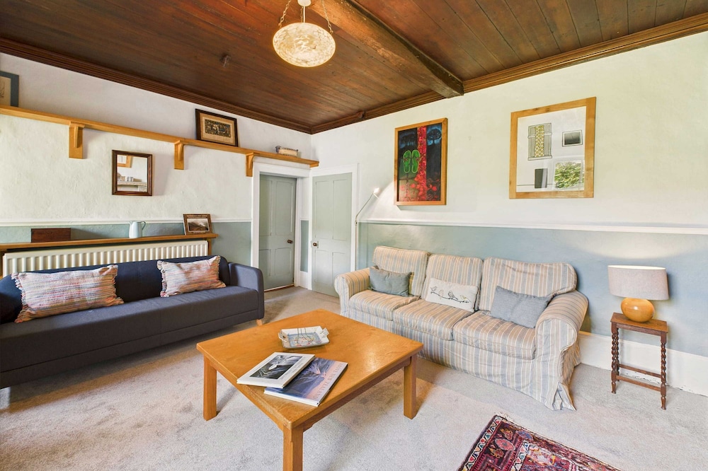 Host Stay Lowmoor