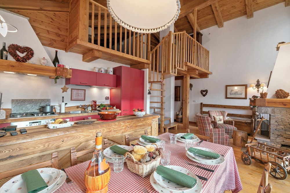 Gleise Lodge apartment