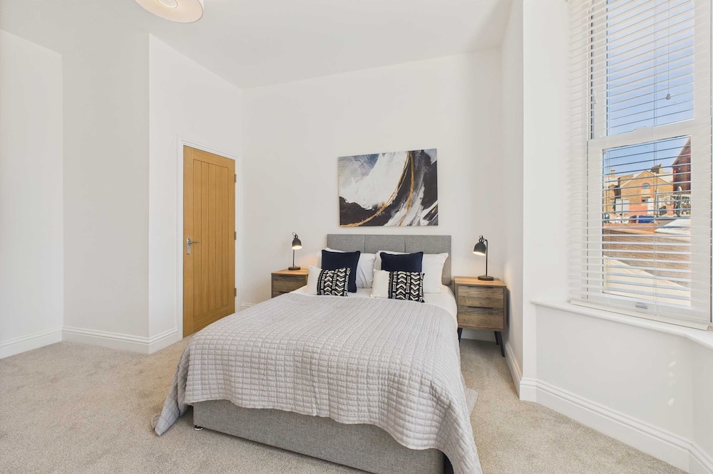 Host Stay Holmwood