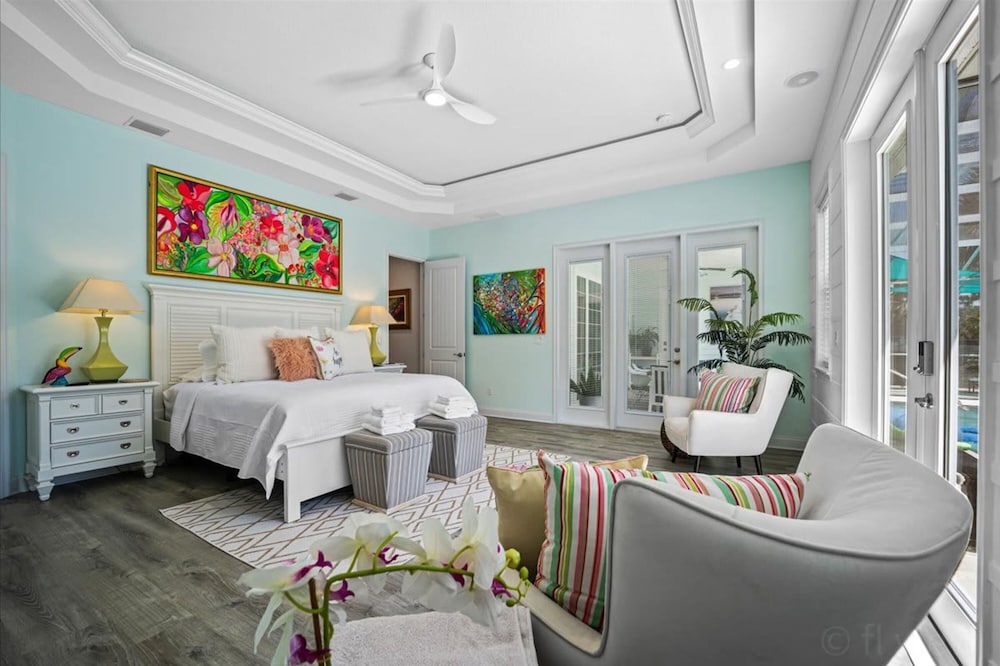 5BR Retreat Pool Opt Heated Spa Bikes Views