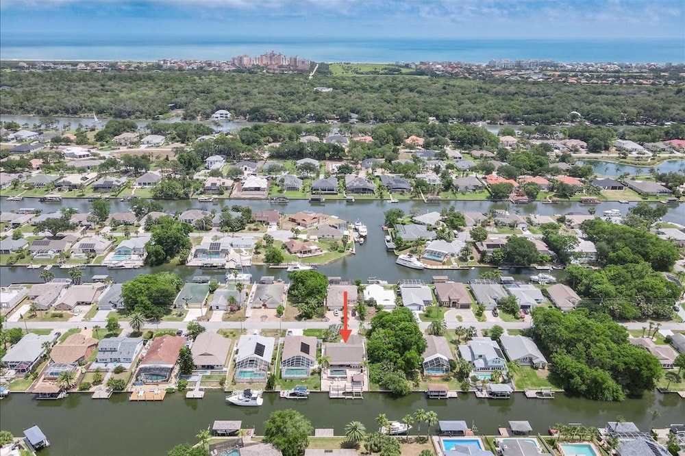 Waterfront Retreat With Pool Tiki Bar Boat Dock
