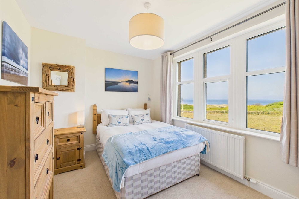 Host Stay Chirnells