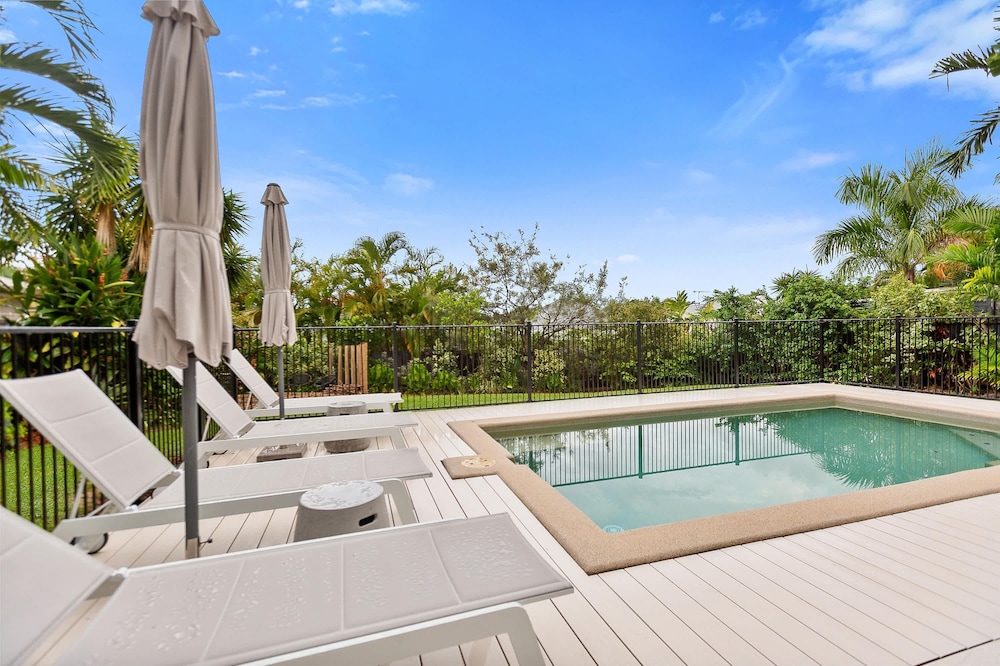 Cove Retreat - Kid Pet and Pool Paradise