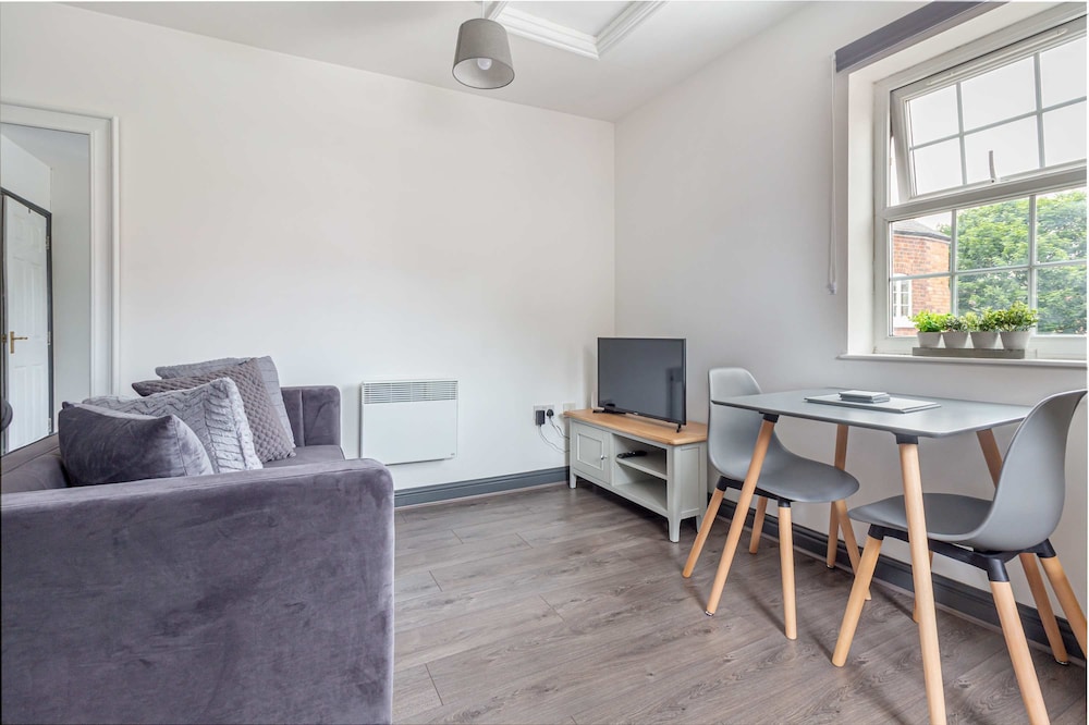 Host Stay New Street Accommodation