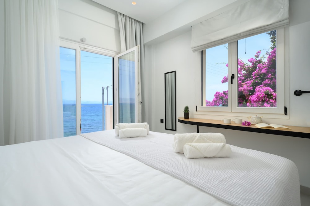 Beachfront Achillion Bay Villa in Corfu
