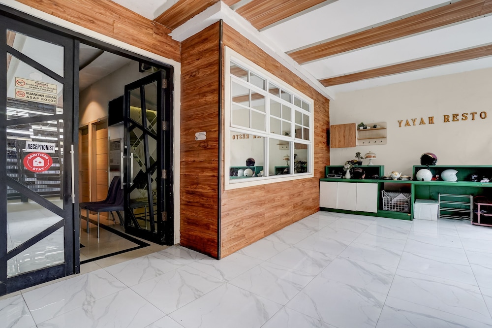 Collection O Yayah Residence