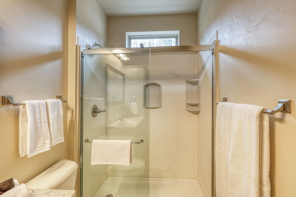 Lincoln s Lodge A Condo for the Honest Bold