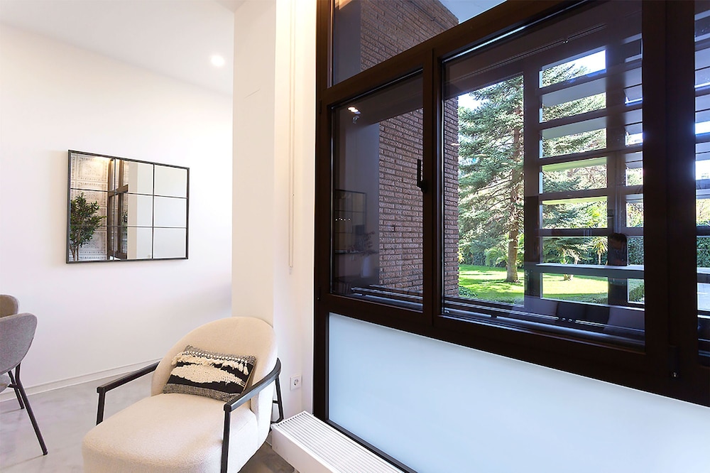 Modern 2 BD Duplex in Front of Atocha Train Station Atocha II
