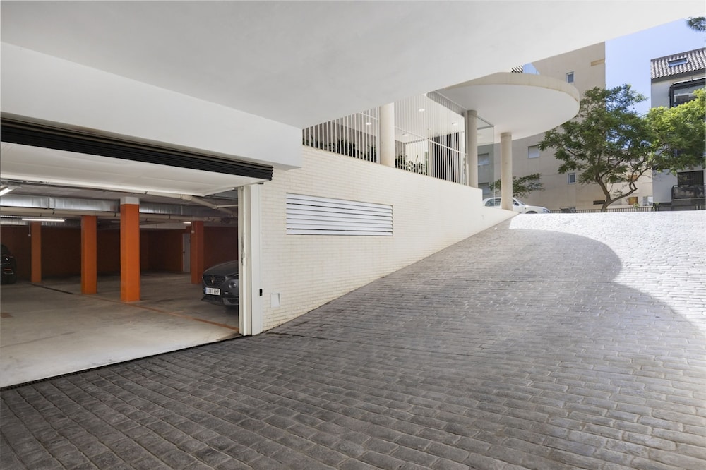 Stunning Seafront Apartment in Carvajal Beach