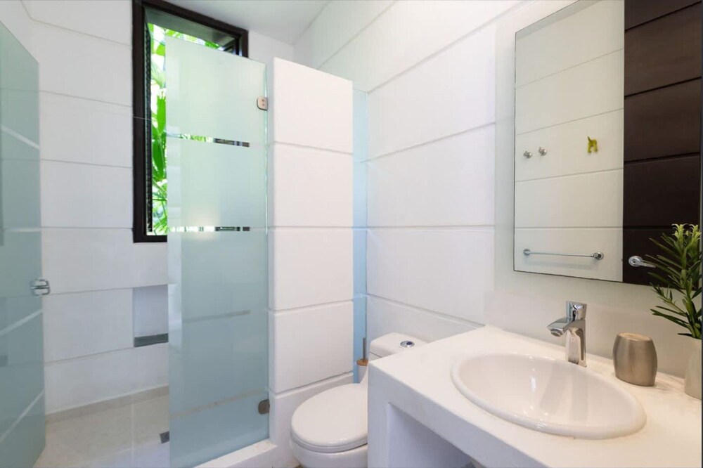 w Lovely 4BR Villa at Mesa de Yeguas