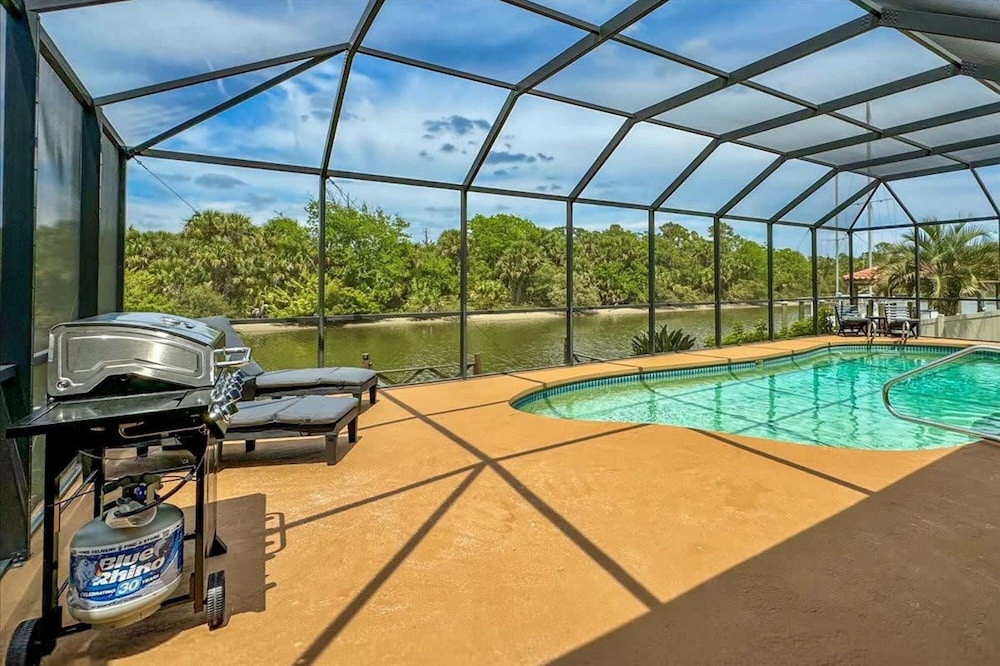 Casa Delfin Waterfront Heated Pool Wifi