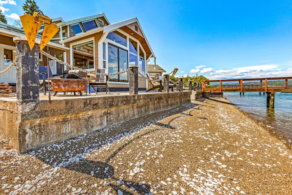 Utopia Cove in Union